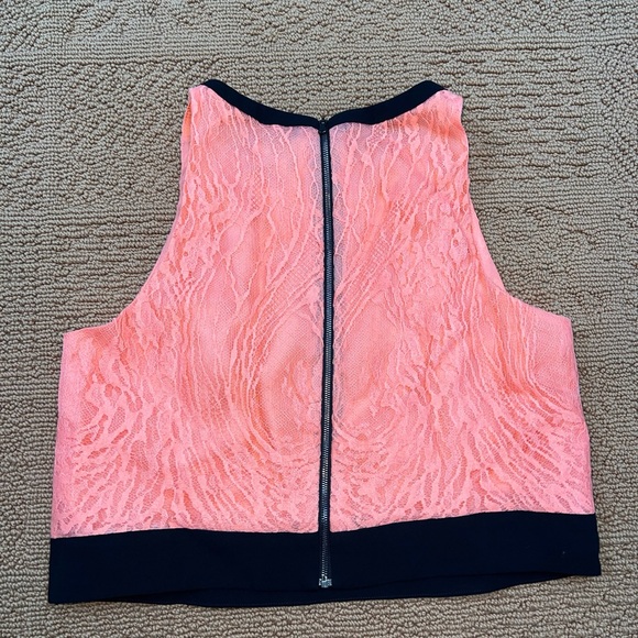 J. MENDEL CORAL LACE CROP TOP AND SHORTS SET - Picture 5 of 11